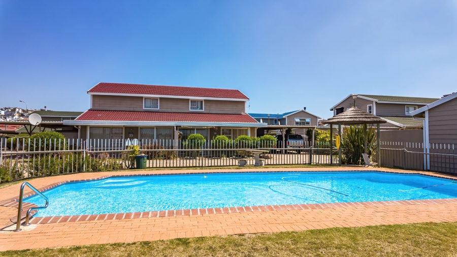 2 Bedroom Property for Sale in Hartenbos Central Western Cape